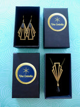 Charger l'image dans la galerie, Boucles d'oreilles éventail graphique Art Déco bronze et émail noir