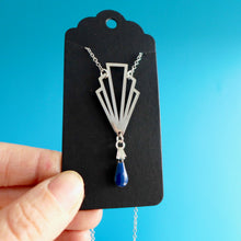 Charger l'image dans la galerie, Parure de bijoux argentés éventail graphique Art Déco bleu marine