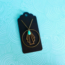 Charger l'image dans la galerie, Collier anneau et éventail graphique Art Déco en laiton et émail turquoise