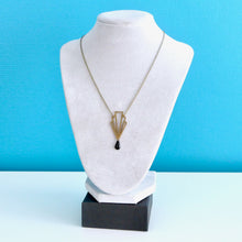 Charger l'image dans la galerie, Collier éventail graphique Art Déco en laiton et émail noir