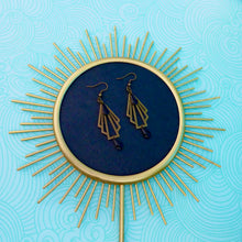 Charger l'image dans la galerie, Boucles d'oreilles éventail graphique Art Déco 2 gouttes noires suspendues