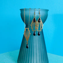 Charger l'image dans la galerie, Boucles d'oreilles éventail graphique Art Déco 2 gouttes noires suspendues