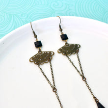 Charger l'image dans la galerie, Boucles d'oreilles Art Nouveau rétro vintage bronze et noir