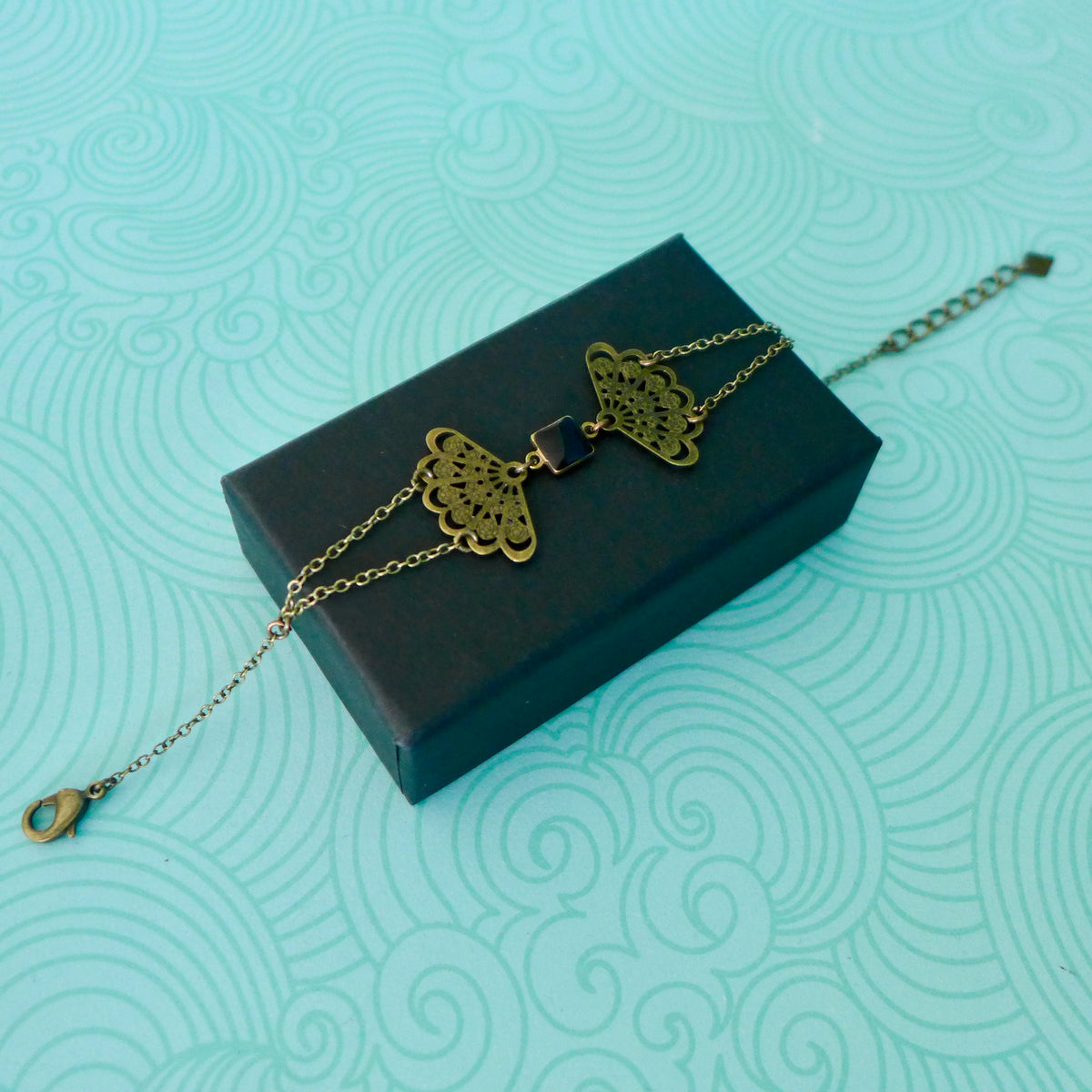 Bracelet rétro éventail floral art nouveau bronze et noir Une Embellie