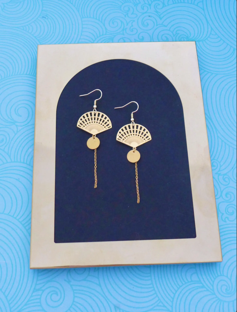 Boucles d'oreilles éventail graphique japonais Art Déco doré
