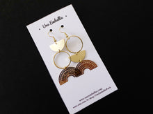 Charger l'image dans la galerie, Boucles d'oreilles asymétriques géométriques arc de cercle en laiton doré