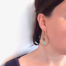 Charger l'image dans la galerie, boucles rondes art déco vert clair une embellie