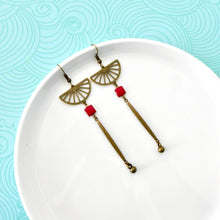 Charger l'image dans la galerie, boucles oreilles longues bronze rouge Une Embellie