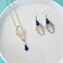 Charger l'image dans la galerie, Parure de bijoux argentés éventail graphique Art Déco bleu marine