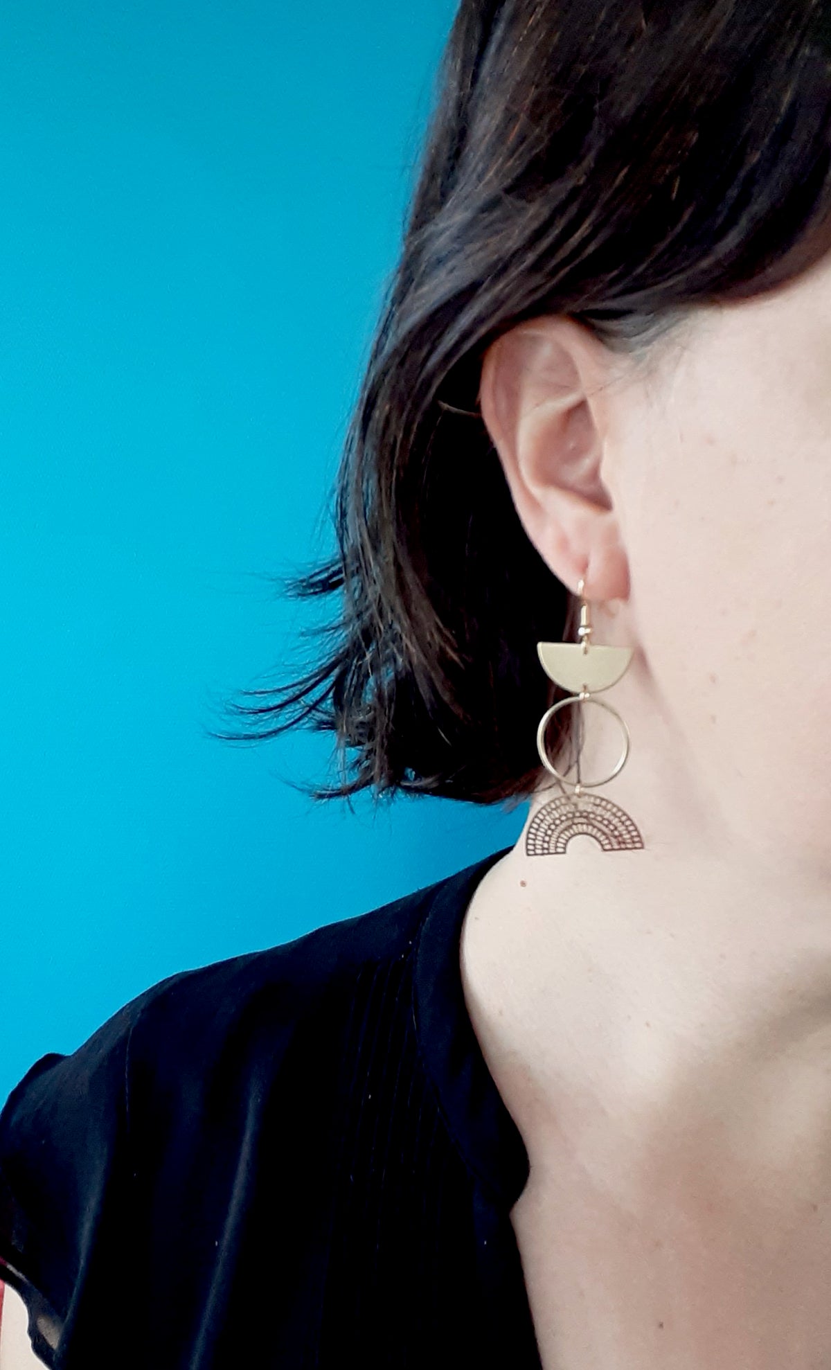 Boucles d'oreilles asymétriques géométriques dorées
