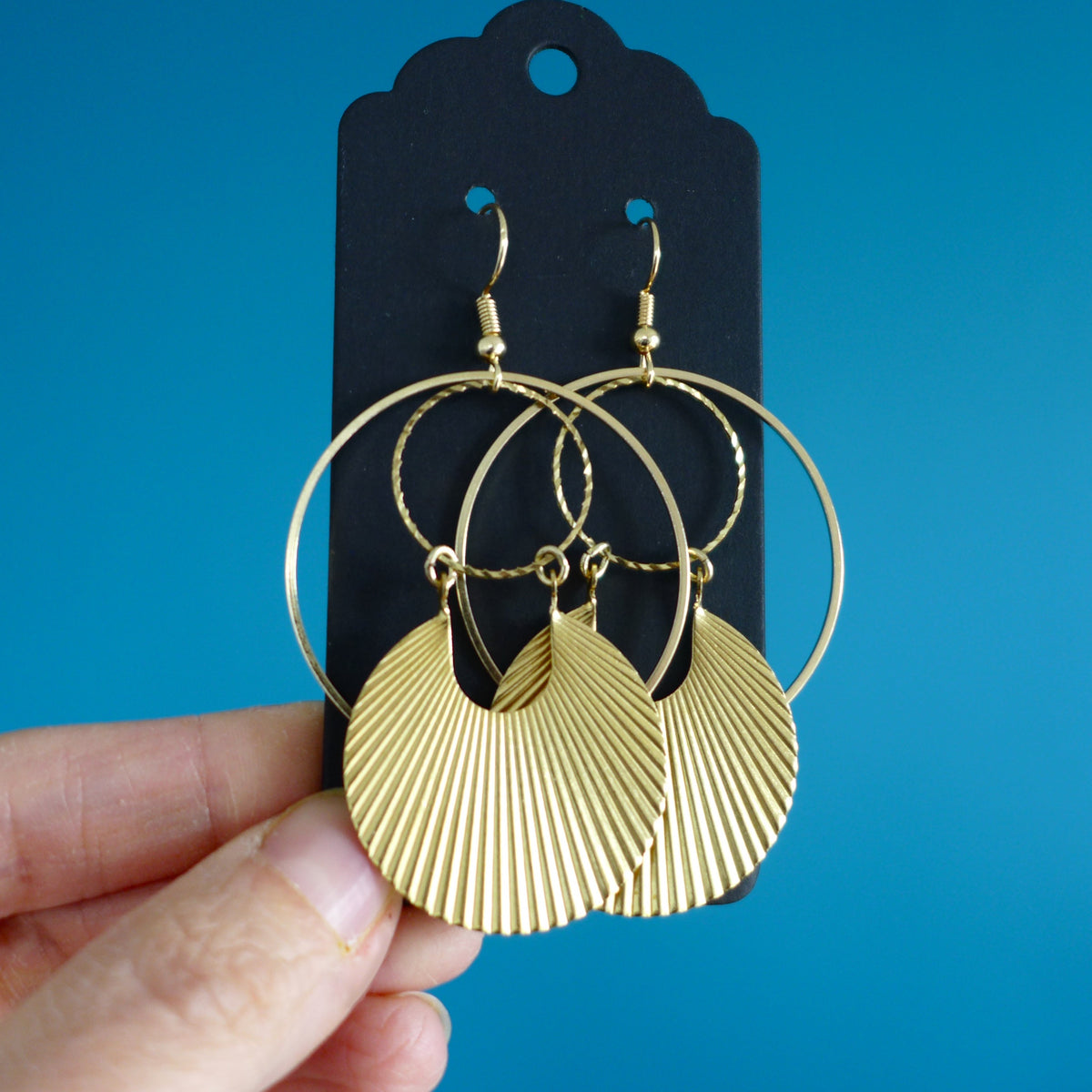 Grandes boucles d'oreilles dorées Art Déco rondes striées