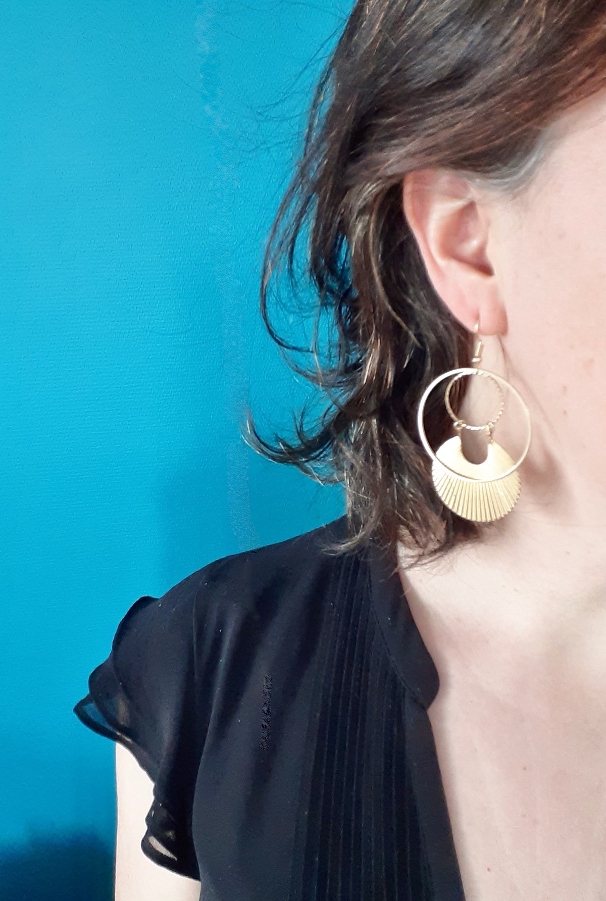 Grandes boucles d'oreilles dorées Art Déco rondes striées