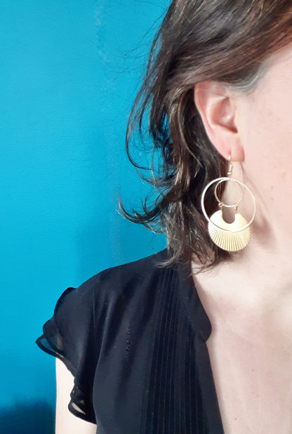 Grandes boucles d'oreilles dorées Art Déco rondes striées