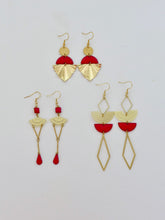 Charger l'image dans la galerie, Boucles d'oreilles Art Nouveau rétro vintage dorées et Rouge
