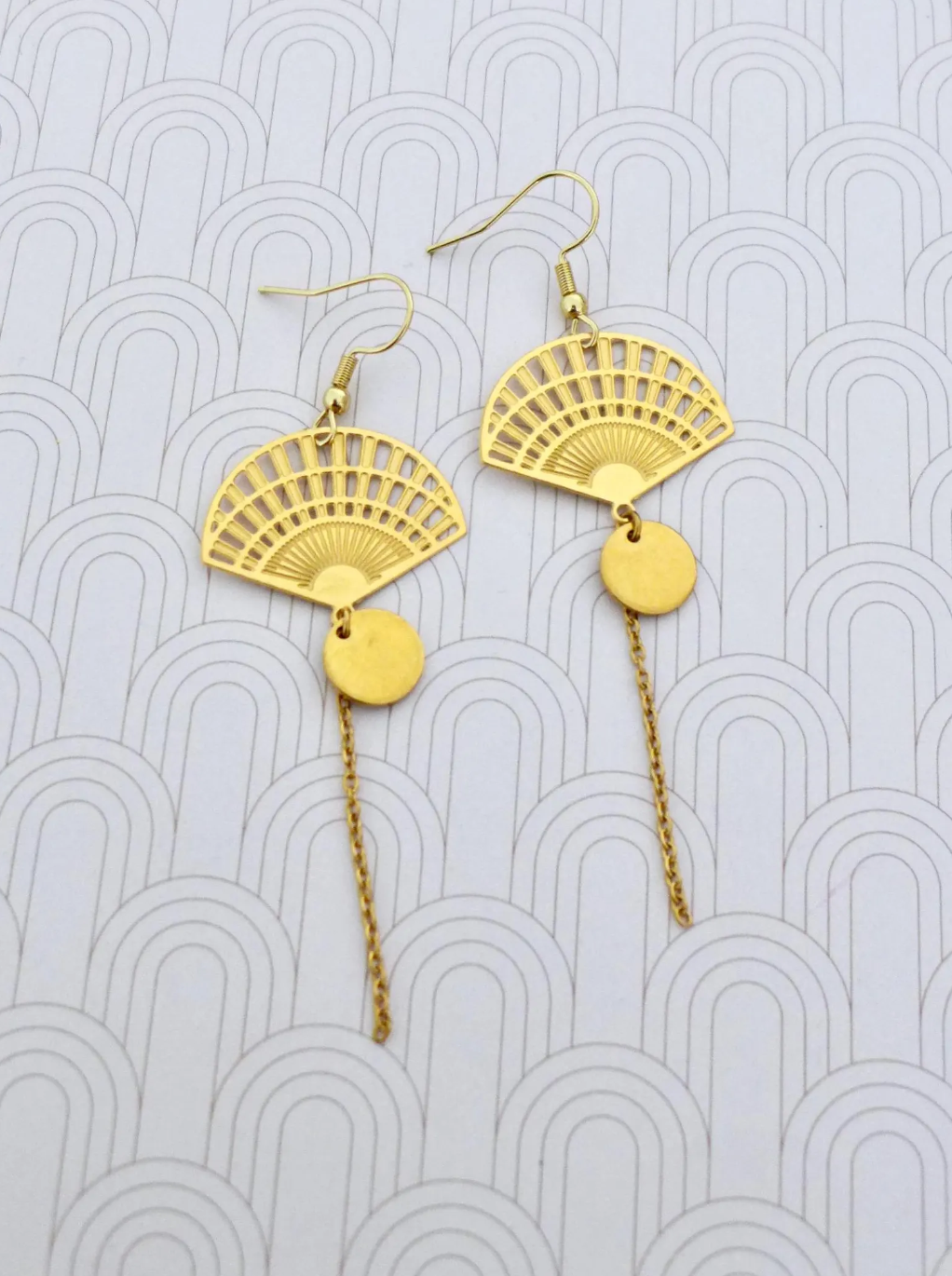 Boucles d'oreilles éventail graphique japonais Art Déco doré
