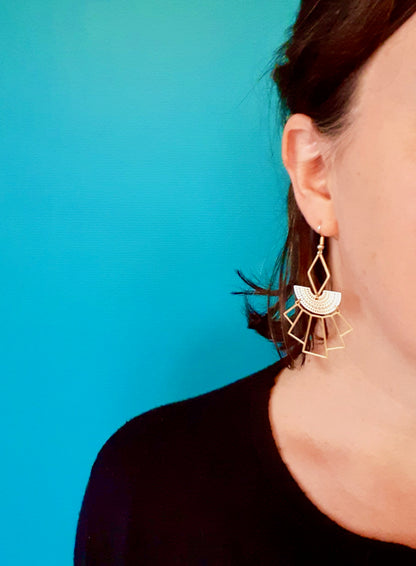 boucles d'oreilles dorées graphiques Une Embellie
